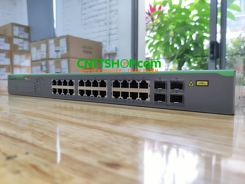 Switch Allied Telesis AT-GS950/28PS 24-port 10/100/1000T PoE+, 4 SFP combo ports