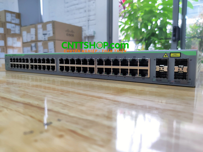 Switch Allied Telesis AT-GS950/48 48-port 10/100/1000T, 4 SFP combo ports